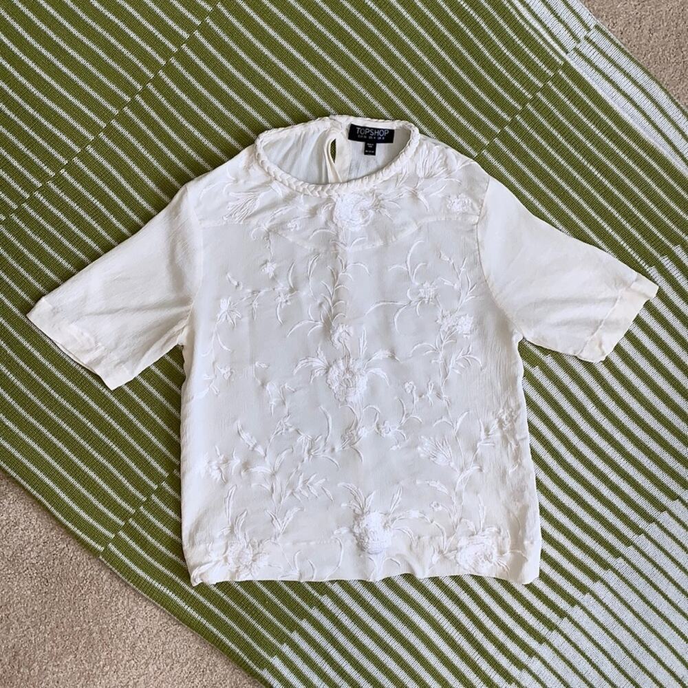 TOPSHOP‎ cream floral blouse